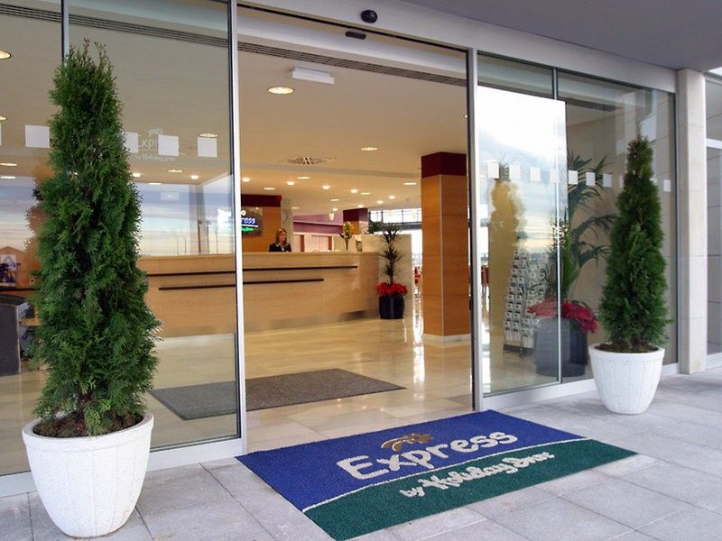 Hotel Holiday Inn Express Madrid-Rivas By Ihg Екстер'єр фото