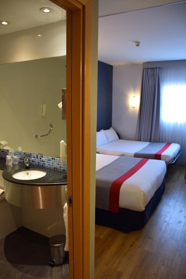 Hotel Holiday Inn Express Madrid-Rivas By Ihg Екстер'єр фото